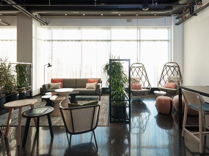 Alt Hotel Calgary East Village 外观 照片